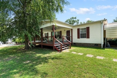 Lake Home For Sale in Ninety Six, South Carolina