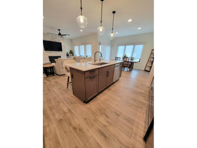 QUALITY CUSTOM BUILT HOME in 2022. THIS home is better than new - photo 10