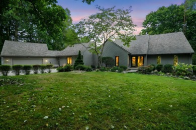 Lake Logan Home For Sale in Logan Ohio