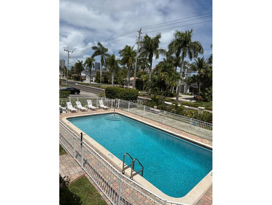 Golden Isles Lakes Area Condo For Sale in Hallandale Beach Florida