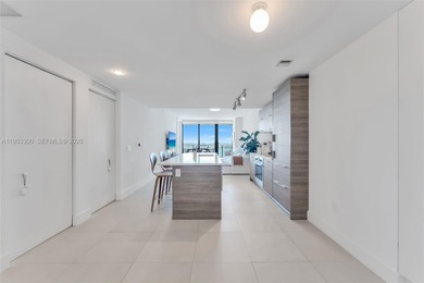 Spectacular unit at the Iconic Paraiso Bay Condo! Stunning