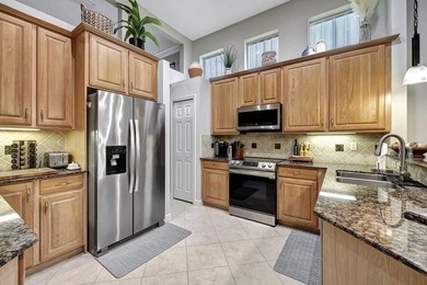 2 BR w/den 2.5 BA, 2 CG furnished pool home in the the PGA - photo 18