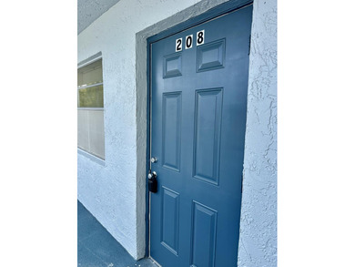 Fully Remodeled 2/2 Corner Unit in Margate! Step into this - photo 25