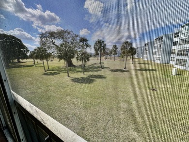 Fully Remodeled 2/2 Corner Unit in Margate! Step into this - photo 27
