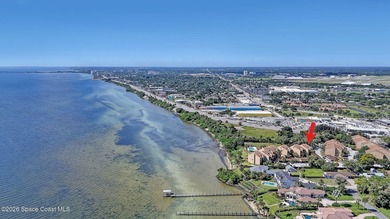 RIVERFRONT LIVING AT ITS FINEST! This stunning ground floor - photo 44