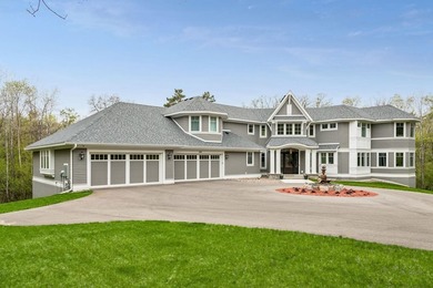 A remarkable Charles Cudd masterpiece set on 10 wooded acres in - photo 4