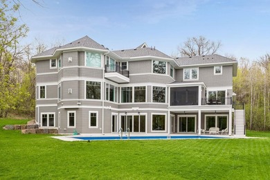 A remarkable Charles Cudd masterpiece set on 10 wooded acres in - photo 9