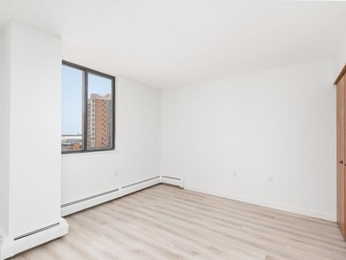 Enjoy bright mornings in this beautifully updated east-facing - photo 15