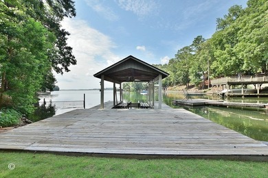 Experience Lake Harding at its finest from this recently - photo 8