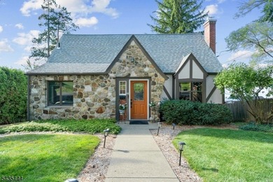 Lake Mohawk lakefront, picturesque 4-bedroom, 3-bathroom home - photo 1
