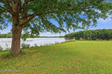 Welcome to Sanctuary, a beautiful, gated community on a serene - photo 8