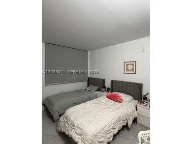 BEAUTIFUL FULLY REMODELED 2 BEDROOMS 1 BAT APPARTMENT IN THE - photo 4
