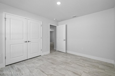 Welcome to your dream home: the Casabella model! This stunning - photo 15