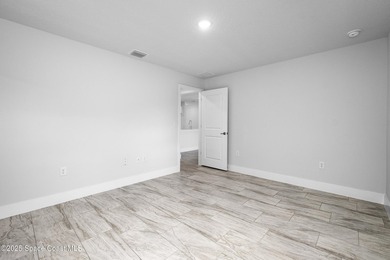 Welcome to your dream home: the Casabella model! This stunning - photo 19