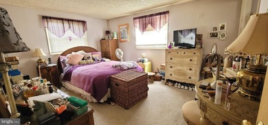 Welcome to Cranberry Run's 55+ Adult Community! This spacious 1 - photo 19