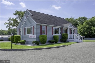 Welcome to Cranberry Run's 55+ Adult Community! This spacious 1 - photo 30