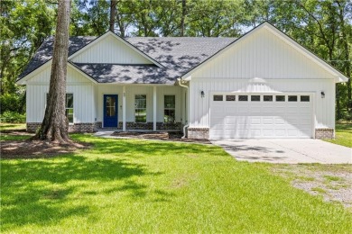 Lake Home For Sale in Midway, Georgia