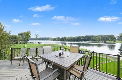 Magnificent 3 BD, 2 BA, 2 half-bath, 3,119-sq-ft, one-owner home - photo 3