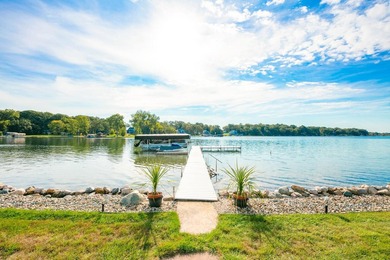 Magnificent 3 BD, 2 BA, 2 half-bath, 3,119-sq-ft, one-owner home - photo 5