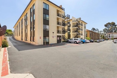 Cute condo in over age 55 complex with no age restriction on - photo 12