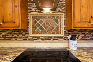 Nestled in the breathtaking Legend Hills community at the base - photo 18