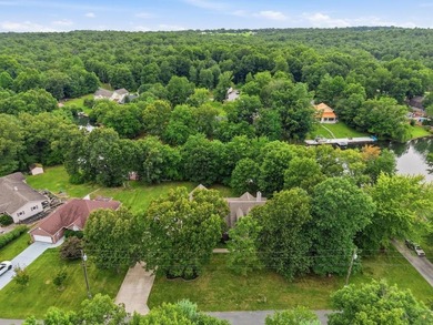 Welcome to your private lakefront retreat at 9019 Cherokee Trail - photo 33