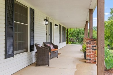 Welcome to your dream home in De Soto, Kansas! Nestled on 2.25 - photo 6
