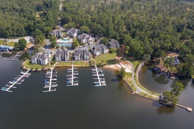 Welcome to lake life at its finest! This beautifully updated - photo 1