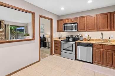 Enjoy the comfort and convenience of true main-level living in - photo 11