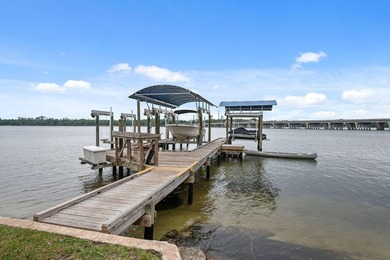 This is the waterfront lifestyle so many dream about, truly a - photo 13