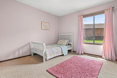 Enjoy the comfort and convenience of true main-level living in - photo 16