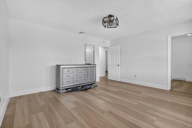 Stylish updates, modern finishes, 2019 Roof and an unbeatable - photo 17