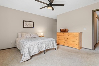 Enjoy the comfort and convenience of true main-level living in - photo 19