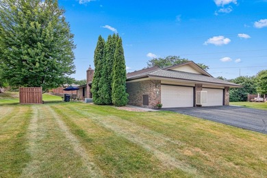 Enjoy the comfort and convenience of true main-level living in - photo 23
