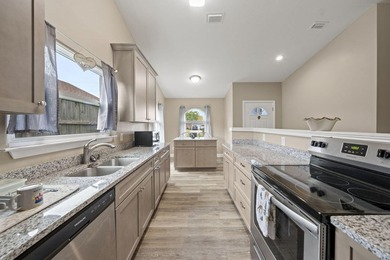 Charming home in desirable Lynn Haven, just minutes from the - photo 32