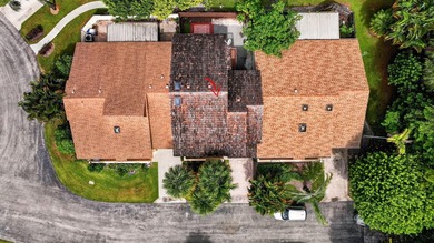 Stylish updates, modern finishes, 2019 Roof and an unbeatable - photo 36