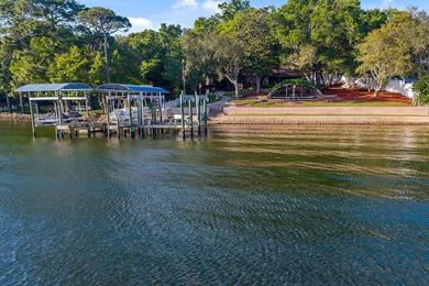 This is the waterfront lifestyle so many dream about, truly a - photo 47