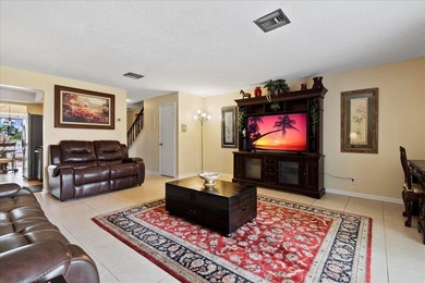 Bright, stylish, and move-in ready! This beautifully maintained - photo 5
