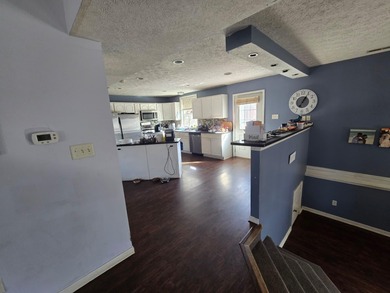 Step inside this great opportunity in Indianapolis! Built in