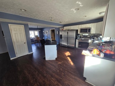 Step inside this great opportunity in Indianapolis! Built in