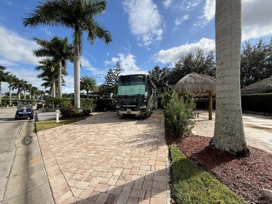 Immaculate and truly move-in ready! This spacious 2,868 sq. ft - photo 12