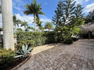 Immaculate and truly move-in ready! This spacious 2,868 sq. ft - photo 16