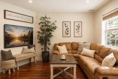 Welcome to 7416 Overlook Drive in Lake Worth, a spacious and - photo 20