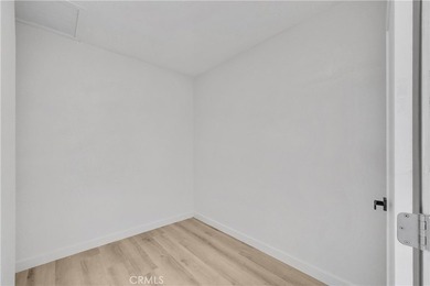 Welcome to your beautifully remodeled three bedroom two and a - photo 25