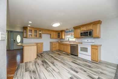 Discover the opportunity to create your own lake-area retreat on - photo 30
