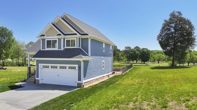 Experience refined living in this beautifully appointed - photo 4