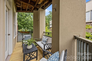 Charming 2 bedroom top story unit on Queens Road in the heart of