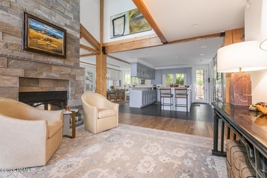 Location, luxury, and indoor/outdoor space abound at 2585 Aspen - photo 11