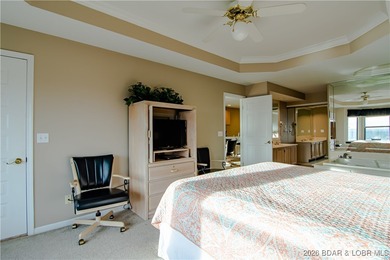 Turn-key 3 bedroom, 3 bathroom condo located in the desirable - photo 13