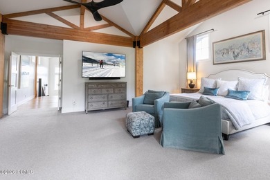 Location, luxury, and indoor/outdoor space abound at 2585 Aspen - photo 14